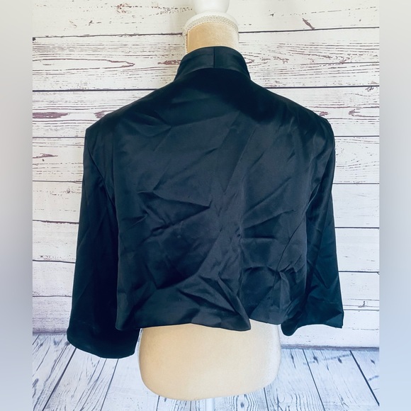 Women’s Size 20W Shrug Jacket Dressbarn Black Open Front 3/4 Sleeves Silky Soft - Picture 5 of 11